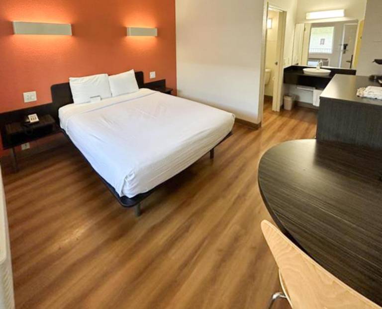 Studio 6 Suites - Riverside, CA - South — photo 2