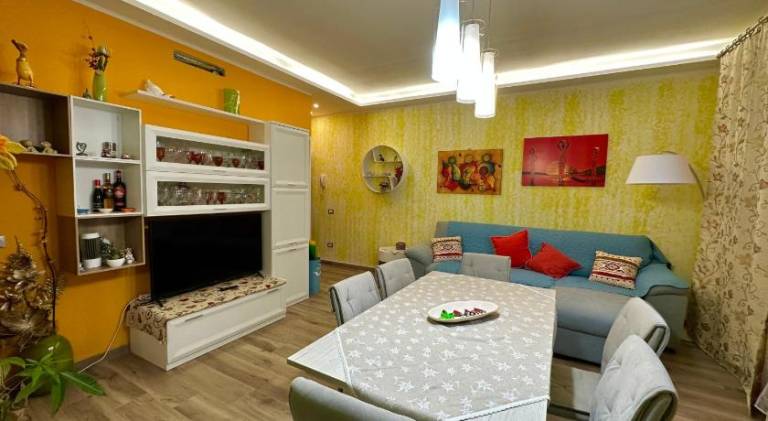 Apartment with jacuzzi | Pet-friendly — photo 3