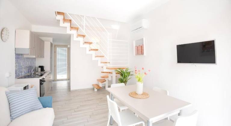 Apartment with 2 rooms for 6 persons — photo 2