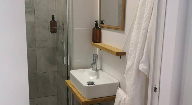 Rental apartment with 2 rooms for 4 persons — photo 2