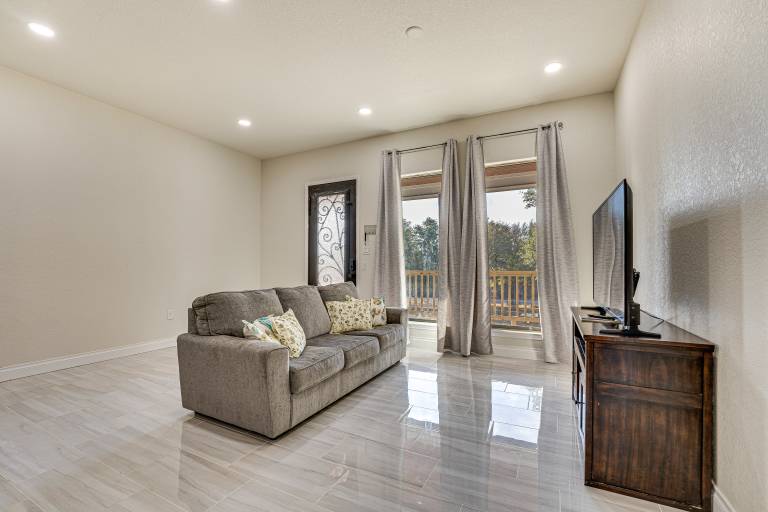 Walk to Guadalupe River: Seguin Home w/ Fire Pit — photo 5