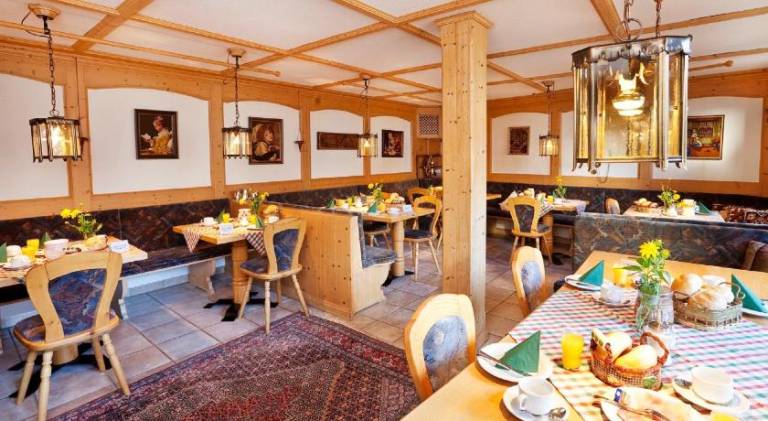 Hotel Restaurant Fruhlingsgarten — photo 3