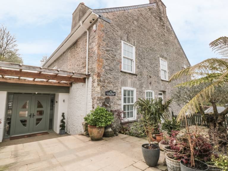 Cottage Dartmouth