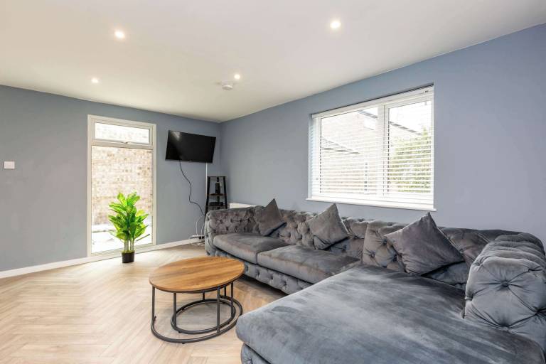 House Peterborough
