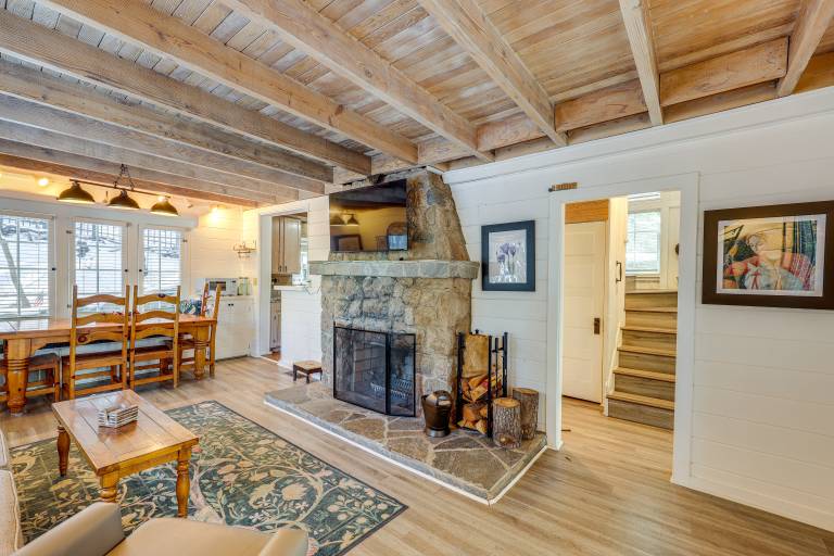 Walkable 'Green Gables Cottage' in Lake Arrowhead — photo 5