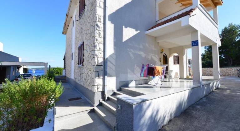 Rental apartment | Good for workation | Pet-friendly in Jelsa