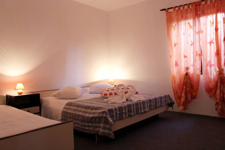 Fully equipped rental apartment with terrace | Sea view | Pet-friendly — photo 4