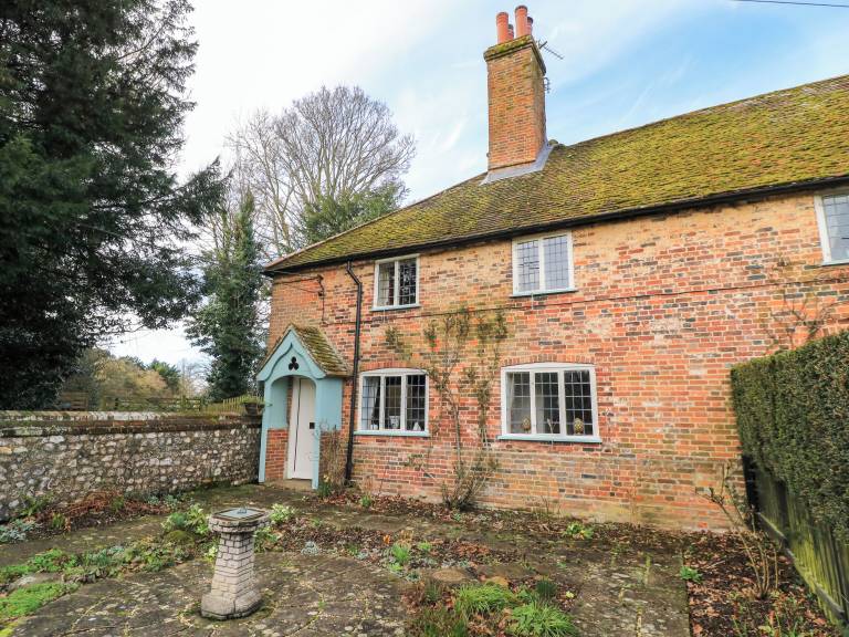 Cottage  Alton