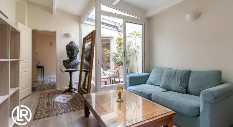 Charming holiday apartment with patio | Next to Notre-Dame de Paris | Good for workation | Pets allowed in Montrouge