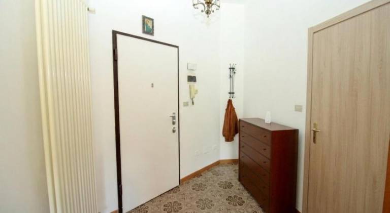 Rental apartment with 2 rooms for 5 persons — photo 3