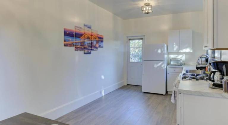Apartment with garden — photo 5