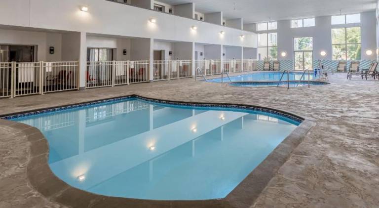 Holiday Inn Hotel And Suites Wausau-Rothschild By IHG — photo 4