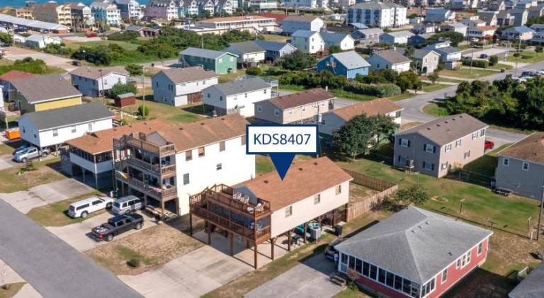 Wonderful vacation home with hot tub | Close to the beach | Pets are welcome in Kill Devil Hills, NC
