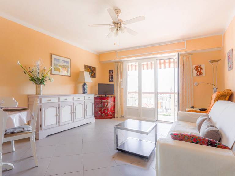Fully equipped rental apartment with terrace | Close to the beach | Pets are welcome — photo 2