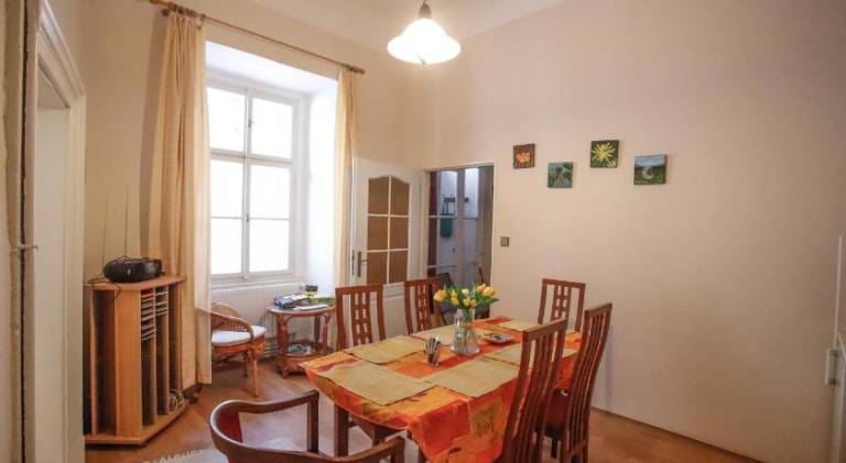 Apartment with terrace | Close to Prague Castle | Perfect for remote work | Pets are welcome — photo 3