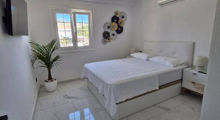 Rental apartment with 2 rooms for 6 persons — photo 2