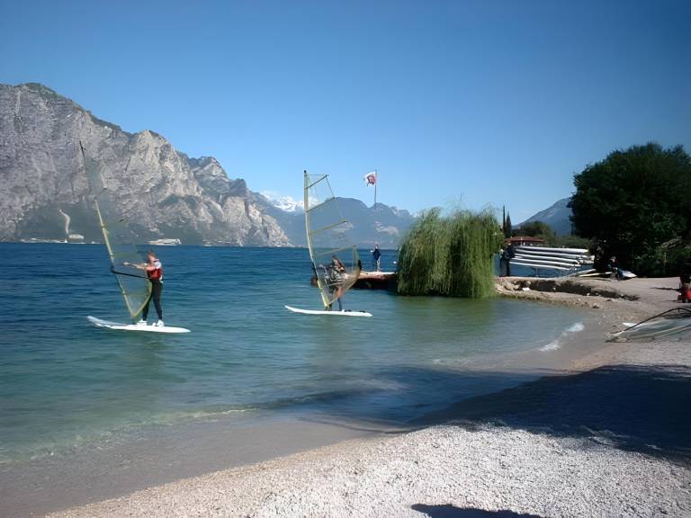 Serviced apartment with pool, garden & BBQ in Malcesine