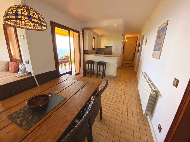 Apartment with yard, pool & terrace | Sea view — photo 5