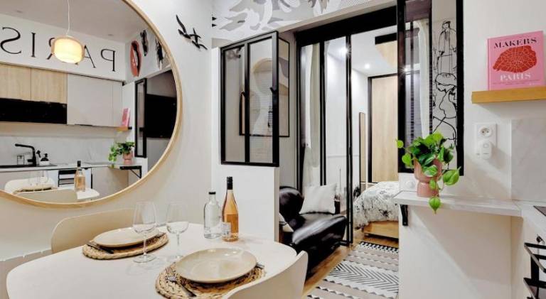 Apartment with jacuzzi — photo 3