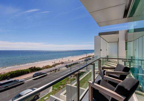 House  Henley Beach