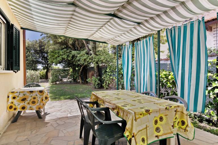 House with fast internet, terrace & grill | Beach view in Pietrasanta