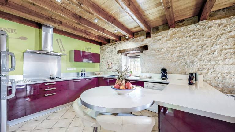 Gite with heated pool, grill & patio | Pets are welcome — photo 4