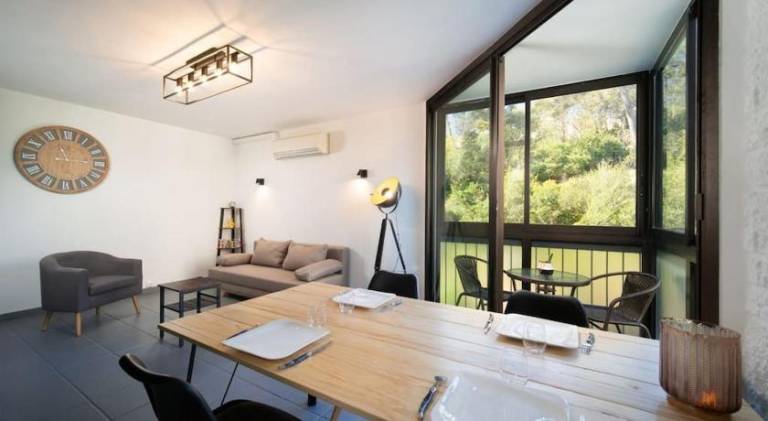 Appartement tout equipe climatise 8 couchages — photo 2
