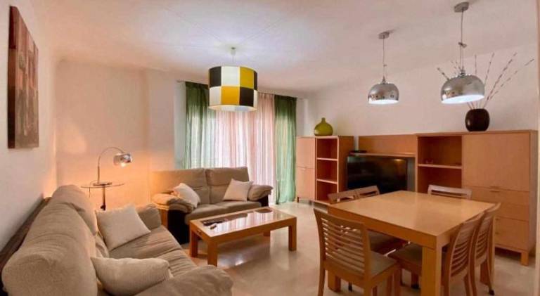 Fully equipped big apartment | Next to the beach | Perfect for remote work | Pets allowed in Estepona