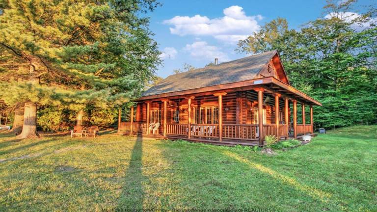 Cottage  Bracebridge