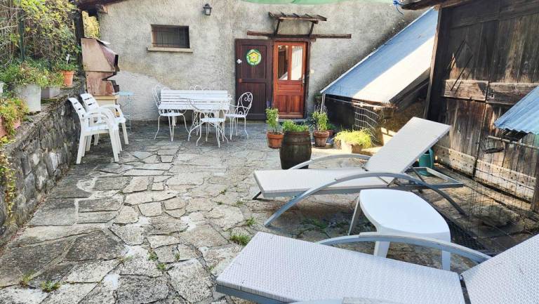 Charming gite with yard, barbecue & terrace | Dogs allowed in Gap