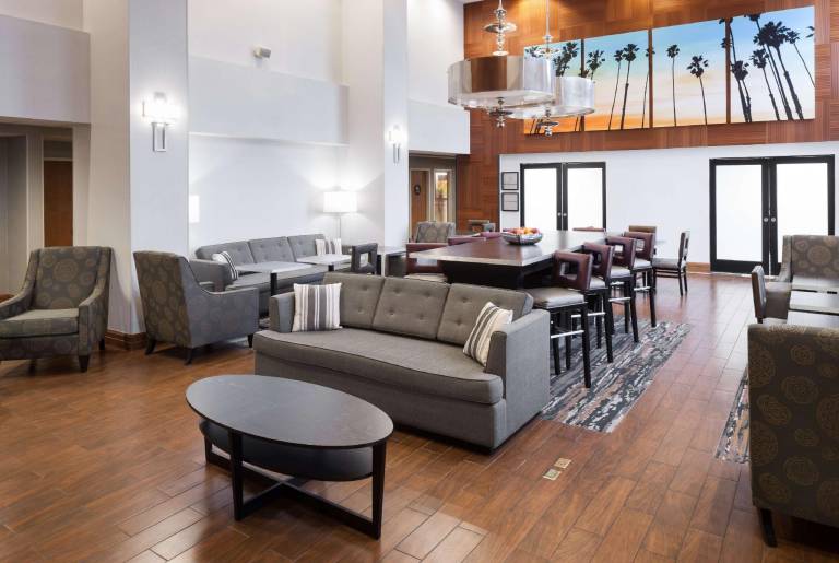 Hampton Inn Los Angeles-Orange County-Cypress — photo 2
