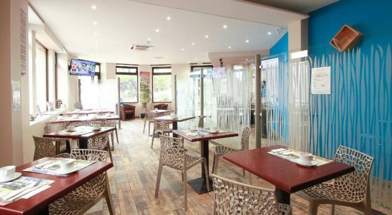 Hotel La Couronne — photo 4