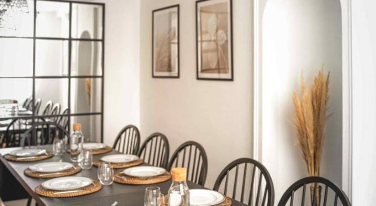 Ample villa | Pet-friendly — photo 2