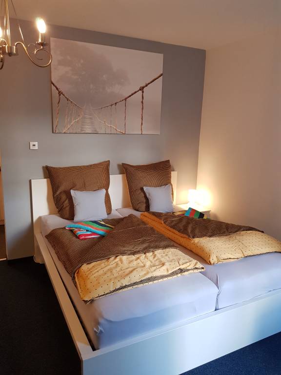 Apartment 5 mit Balkon