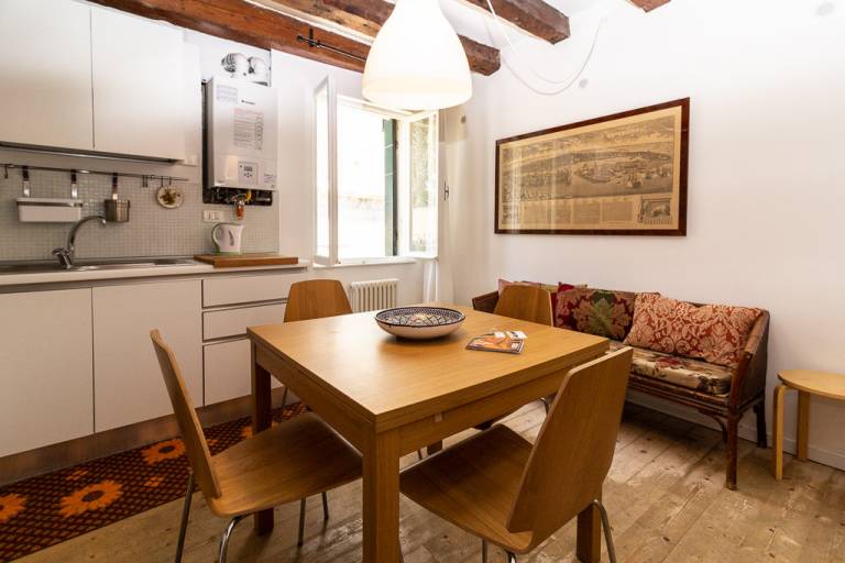 Apartment with 1 room for 5 persons — photo 3