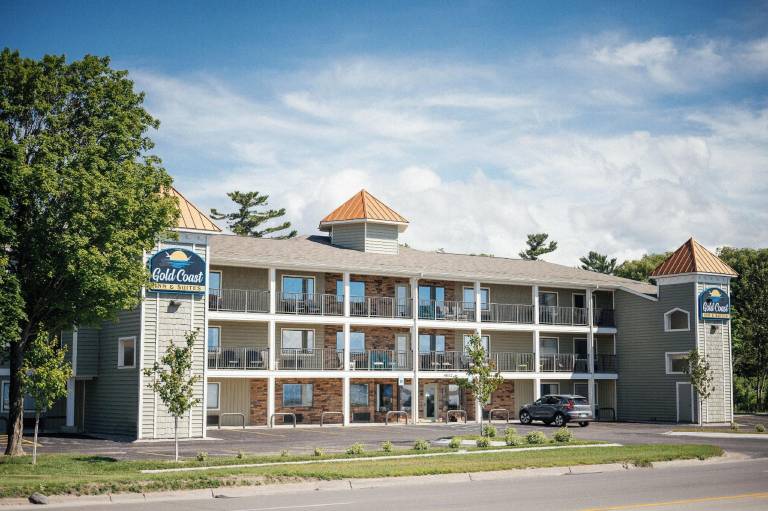 The Gold Coast Inn — photo 4