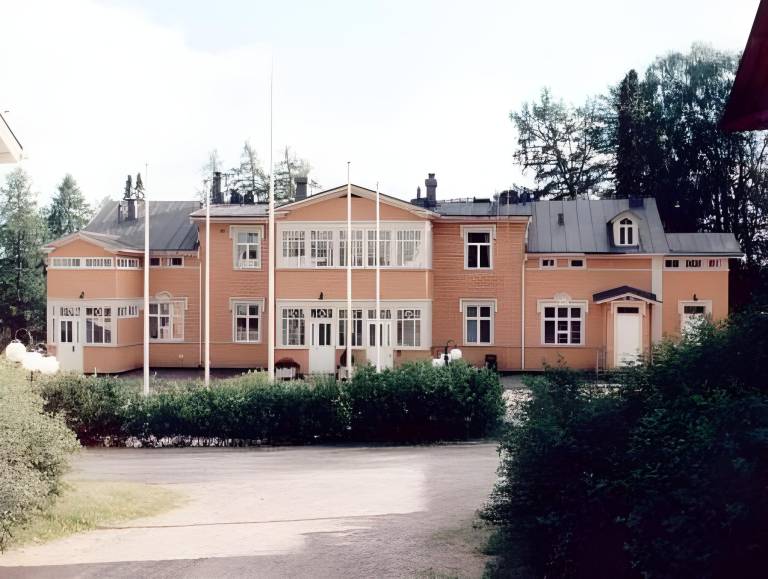 Karolineburg Manor House Hotel in Kajaani