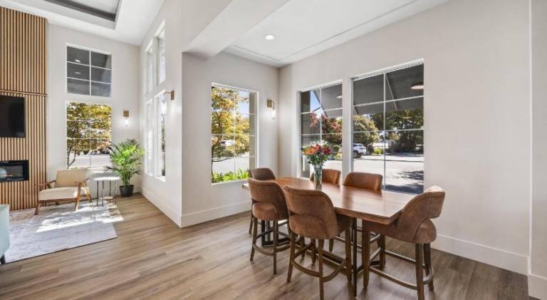 University Park Inn & Suites, an Ascend Collection Hotel — photo 5