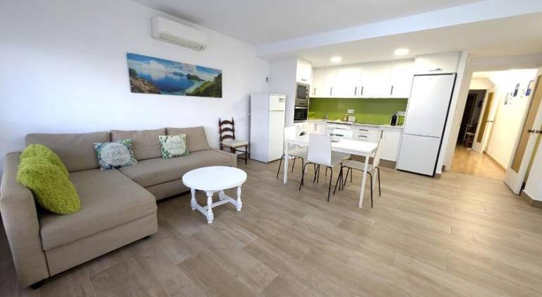 Holiday apartment with 2 rooms for 4 persons — photo 2