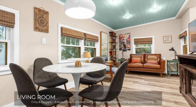 Vacation home with pool | Pets are welcome — photo 4