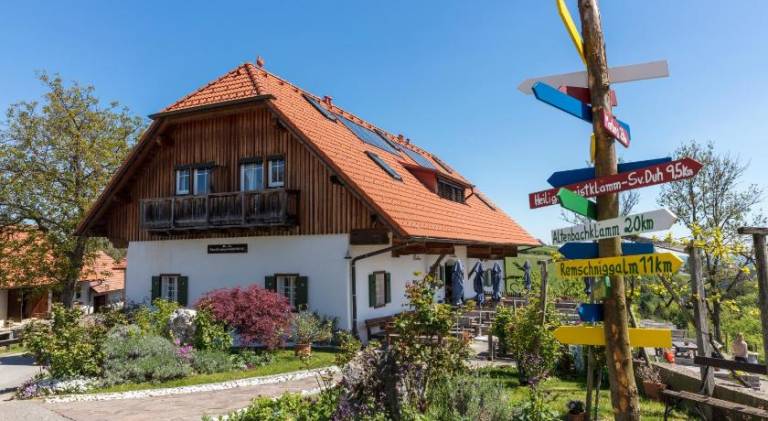 Gastezimmer & Buschenschank mit Weingut Hack Gebell