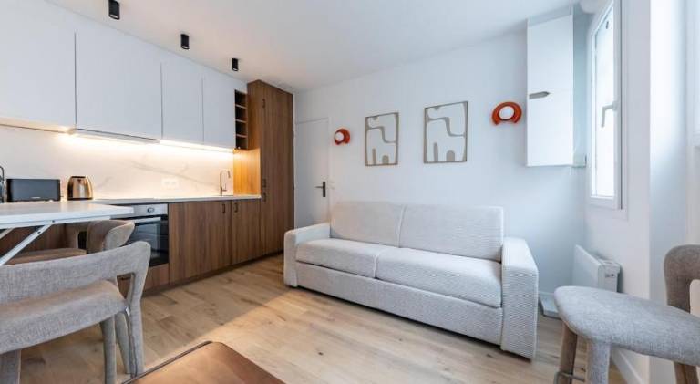 Holiday apartment | Next to Moulin Rouge | Pets allowed — photo 2