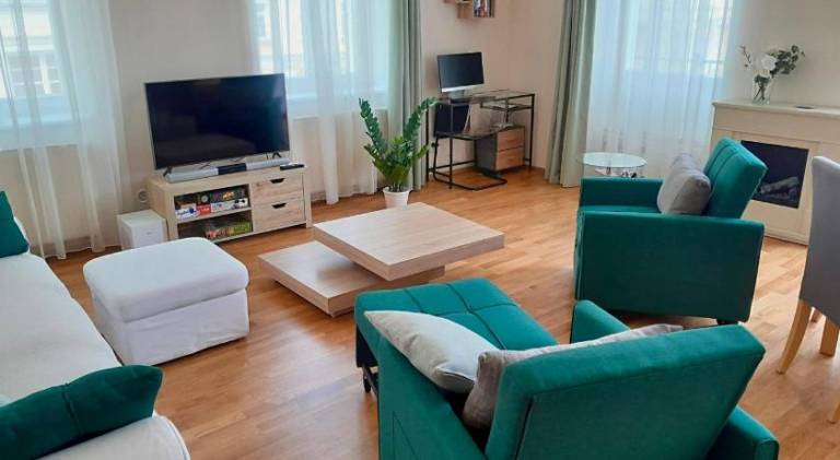 Rental apartment with terrace — photo 2
