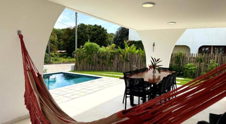 Villa with pool — photo 4