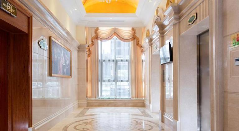 Vienna International Hotel Shenzhen Caopu Baigelong Metro Station — photo 4