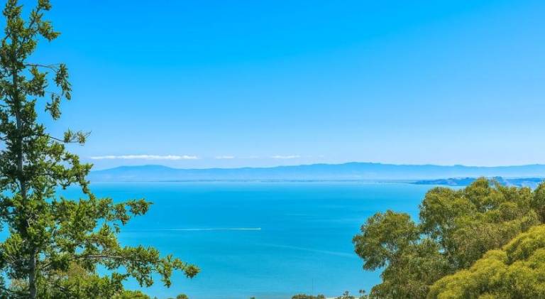 Vacation home with 3 rooms for 5 persons in South San Francisco, CA