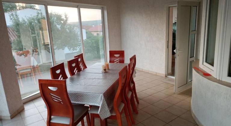 House with patio, garden & barbecue — photo 5