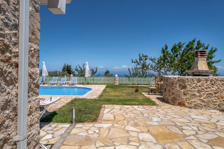 Gkountis Garden Studio Apartment with Sea View, Shared Pool & Wi-Fi — photo 2