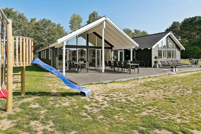 Ferienhaus in Vejby, Gribskov Municipality, Vejby Strand f&uuml;r max. 18 Personen