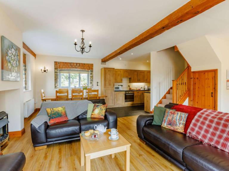 Wonderful cottage with hot tub, yard & terrace | Dogs allowed — photo 4